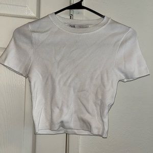 Basic essential baby tee
